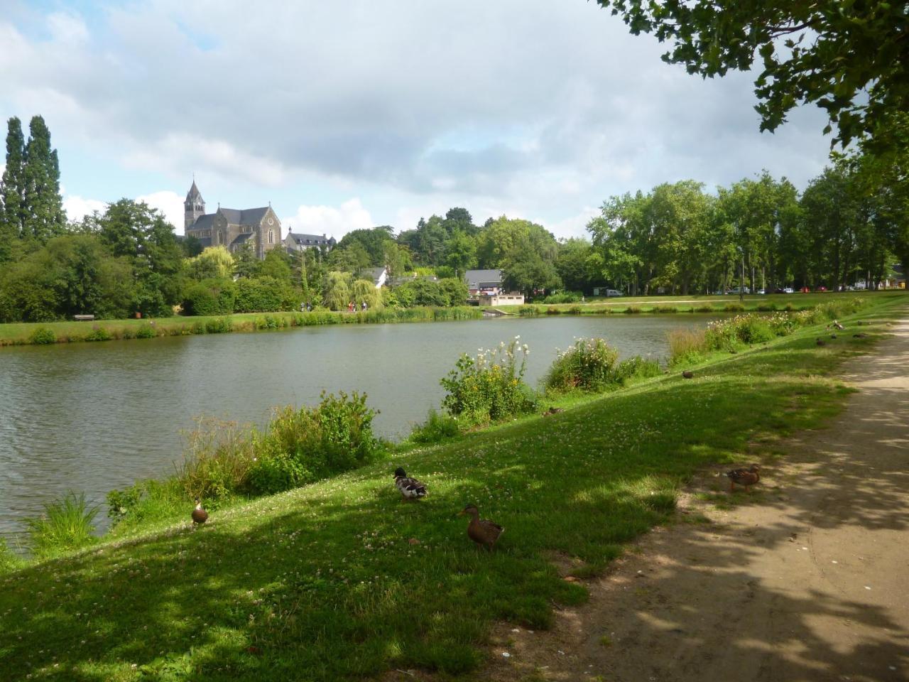 Betton Chez Bernard Et Nicole B&B 외부 사진